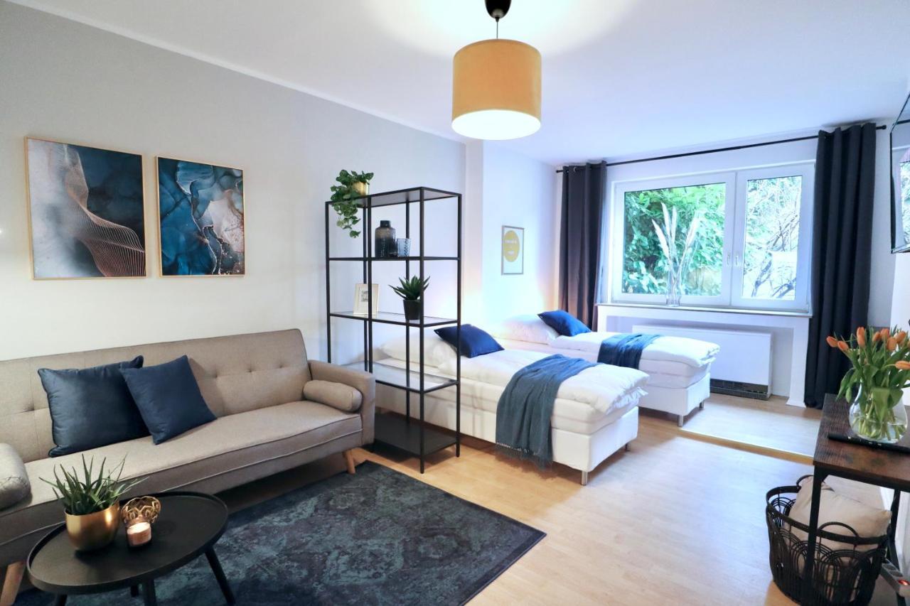 Sapphire Apartment: Free Parking + Netflix + Bathtub Essen Dış mekan fotoğraf