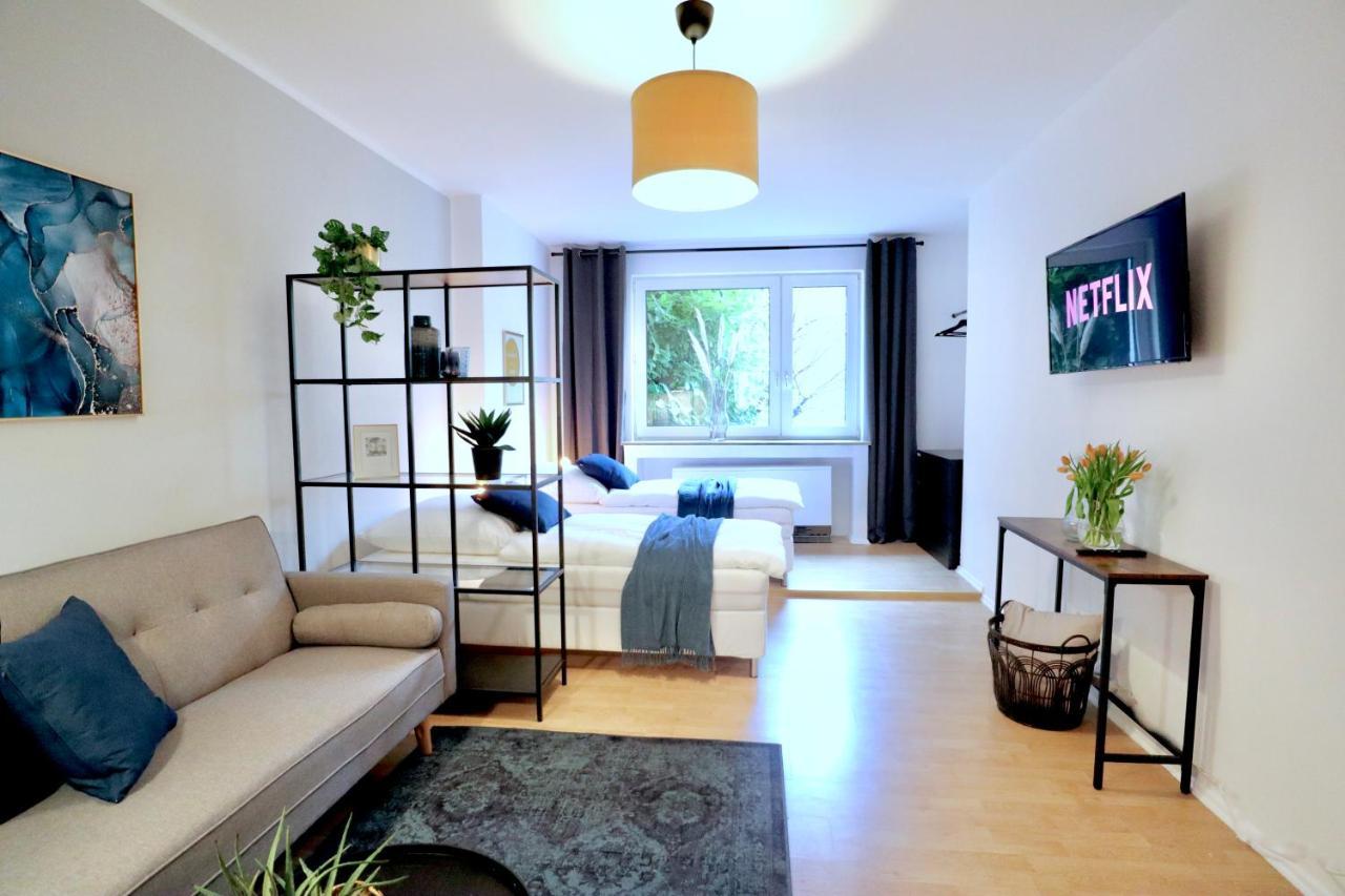 Sapphire Apartment: Free Parking + Netflix + Bathtub Essen Dış mekan fotoğraf