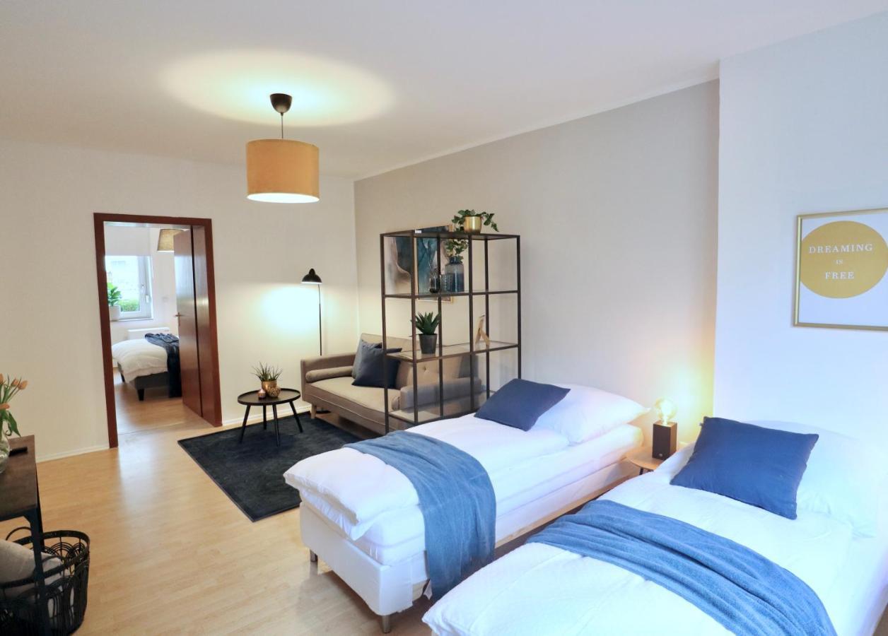 Sapphire Apartment: Free Parking + Netflix + Bathtub Essen Dış mekan fotoğraf