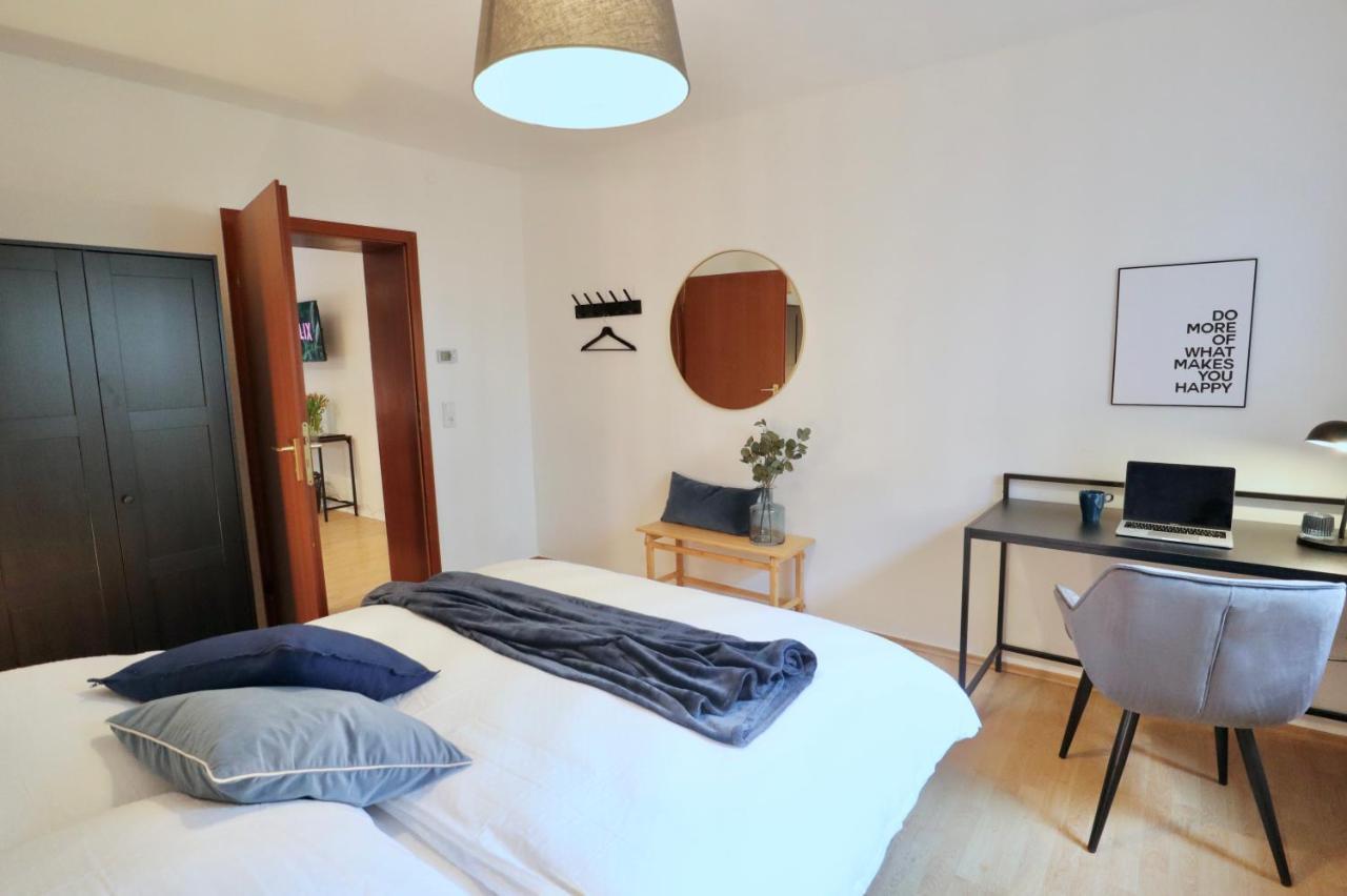 Sapphire Apartment: Free Parking + Netflix + Bathtub Essen Dış mekan fotoğraf